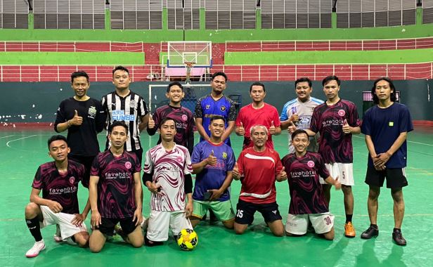 favehotel Sidoarjo dan Wartawan Sidoarjo Mabar Fun Futsal Meriahkan HUT ke-77 Kemerdekaan RI
