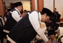 <span style='color:#ff0000;font-size:12px;'>Haji 2025 </span><br> Menag Lepas Jemaah Calon Haji Kloter Pertama, Menag: Jaga Niat dan Kesehatan