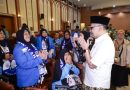 <span style='color:#ff0000;font-size:12px;'>Haji 2026 </span><br> Menhaj Lepas Kloter Pertama 391 Calon Jemaah Haji Embarkasi Jakarta-Pondok Gede