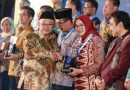 <span style='color:#ff0000;font-size:12px;'>Berita Banyuwangi </span><br> Bupati Banyuwangi Ipuk Fiestiandani Raih Dua Penghargaan Pendidikan dari Mendikdasmen