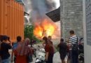 <span style='color:#ff0000;font-size:12px;'>Berita Sidoarjo </span><br> Gudang Barang Retur di Tropodo Jaya Waru Sidoarjo Terbakar