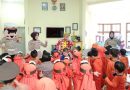 <span style='color:#ff0000;font-size:12px;'>Pendidikan </span><br> KB Al Falah Darussalam Tropodo Sidoarjo Hadirkan Lima Polisi