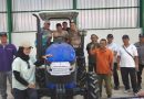 <span style='color:#ff0000;font-size:12px;'>Berita Sidoarjo </span><br> Bupati Subandi Serahkan Traktor untuk Petani Tulangan, Percepat Modernisasi Pertanian dan Genjot Kesejahteraan
