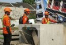 <span style='color:#ff0000;font-size:12px;'>Berita Sidoarjo </span><br> Basarnas Surabaya Uji Kesiapsiagaan Hadapi Bangunan Runtuh Lewat Simulasi Standar INSARAG