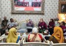 <span style='color:#ff0000;font-size:12px;'>Kuliner Sidoarjo </span><br> Wabup Sidoarjo Mimik Idayana Janjikan Penataan Ulang Sentra Kuliner Gajah Mada demi Dongkrak Omzet Pedagang