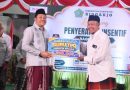 <span style='color:#ff0000;font-size:12px;'>Berita Sidoarjo </span><br> 5.500 Guru Ngaji Sidoarjo Dapat Insentif Rp 4,2 Juta Setahun, Bupati: Ini Fondasi Moral Anak