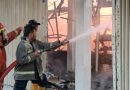 <span style='color:#ff0000;font-size:12px;'>Berita Sidoarjo </span><br> Minimarket di Perumahan Taman Anggun Sejahtera III Wonoayu Sidoarjo Terbakar, Api Diduga akibat Korsleting