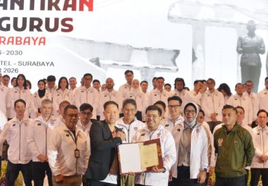 <span style='color:#ff0000;font-size:12px;'>KONI Surabaya </span><br> Ratusan Pengurus PBPI Surabaya Dilantik, Siap Gembleng Atlet dan Sumbang Emas dari Padel di Porprov Jatim 2027